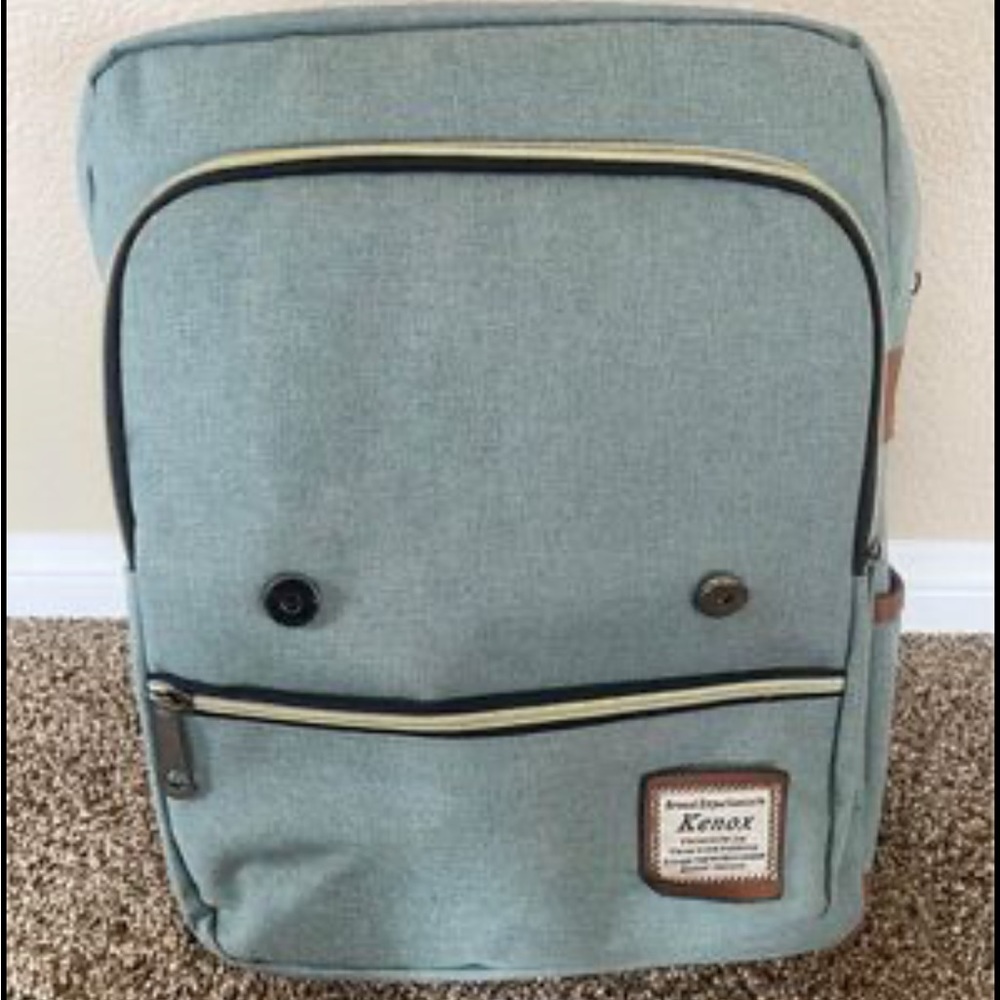 Backpack - Picture 4 of 4